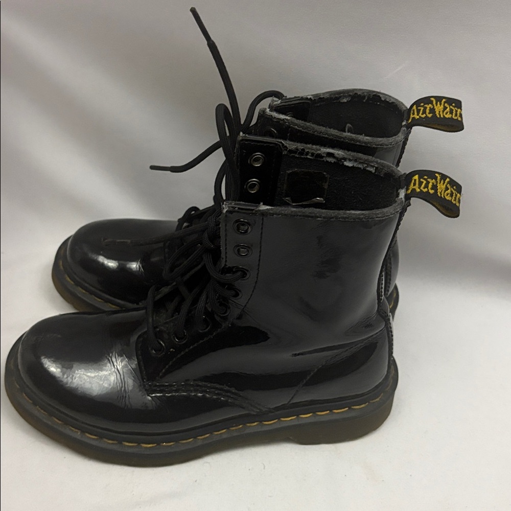 Dr. Martens Women’s 1460W Combat Boots Size 6 US 4 UK Patent Leather Black - Picture 7 of 15